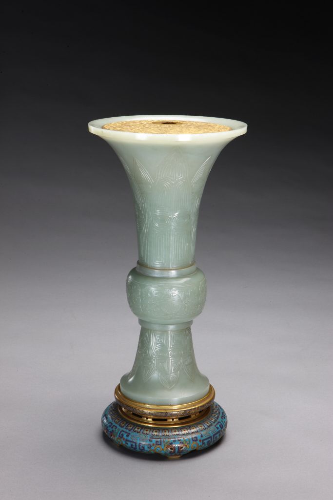 图片[1]-Blue jade longevity character, banana leaf, dragon dragon pattern, flower goblet-China Archive